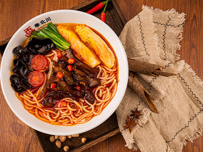 麻辣牛筋米粉